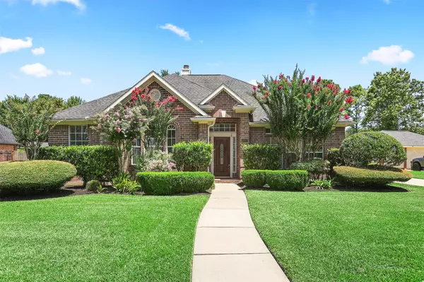 1607 Orlando ST, Friendswood, TX 77546