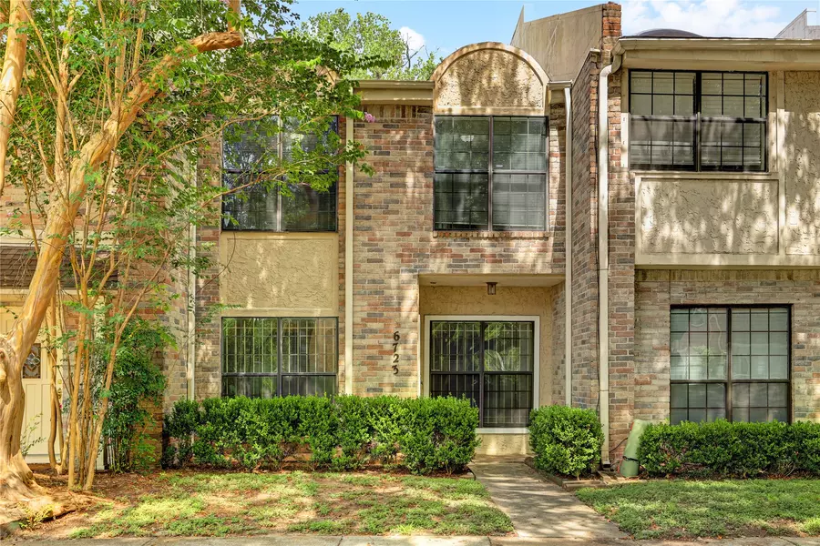 6723 Belmont ST, Houston, TX 77005