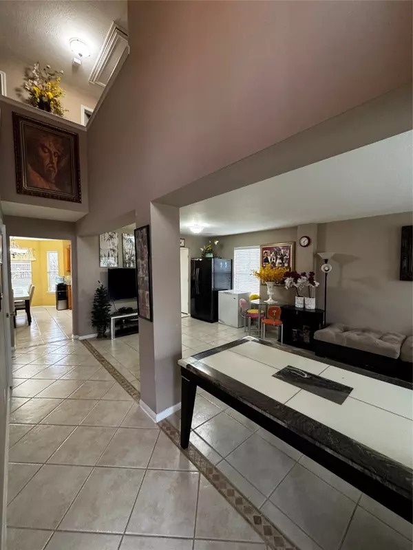 Houston, TX 77083,16102 Flatridge CT