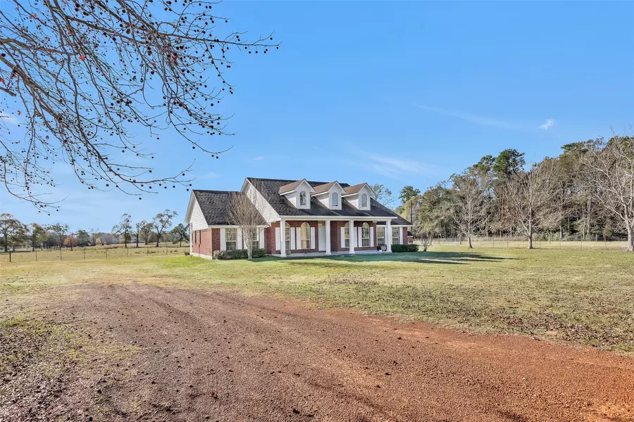 5201 Penny RD, Cleveland, TX 77328