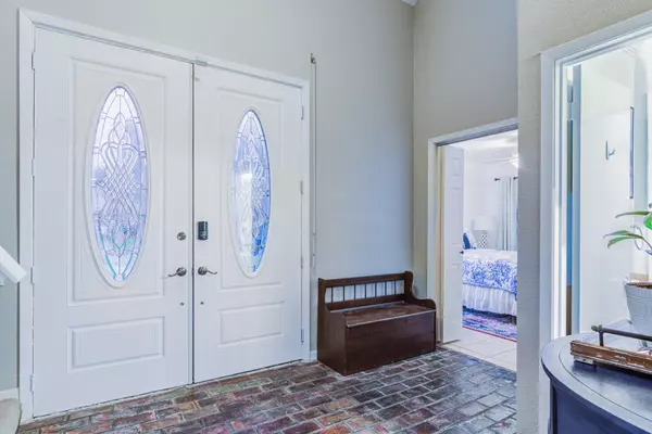Houston, TX 77059,16402 Clearcrest DR
