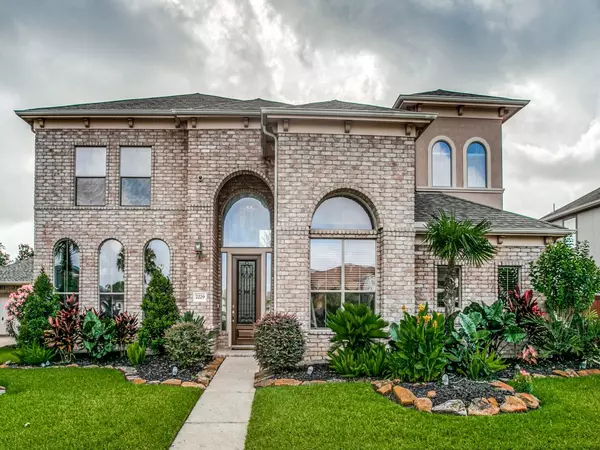 2229 Lake Cove WAY,  Seabrook,  TX 77586