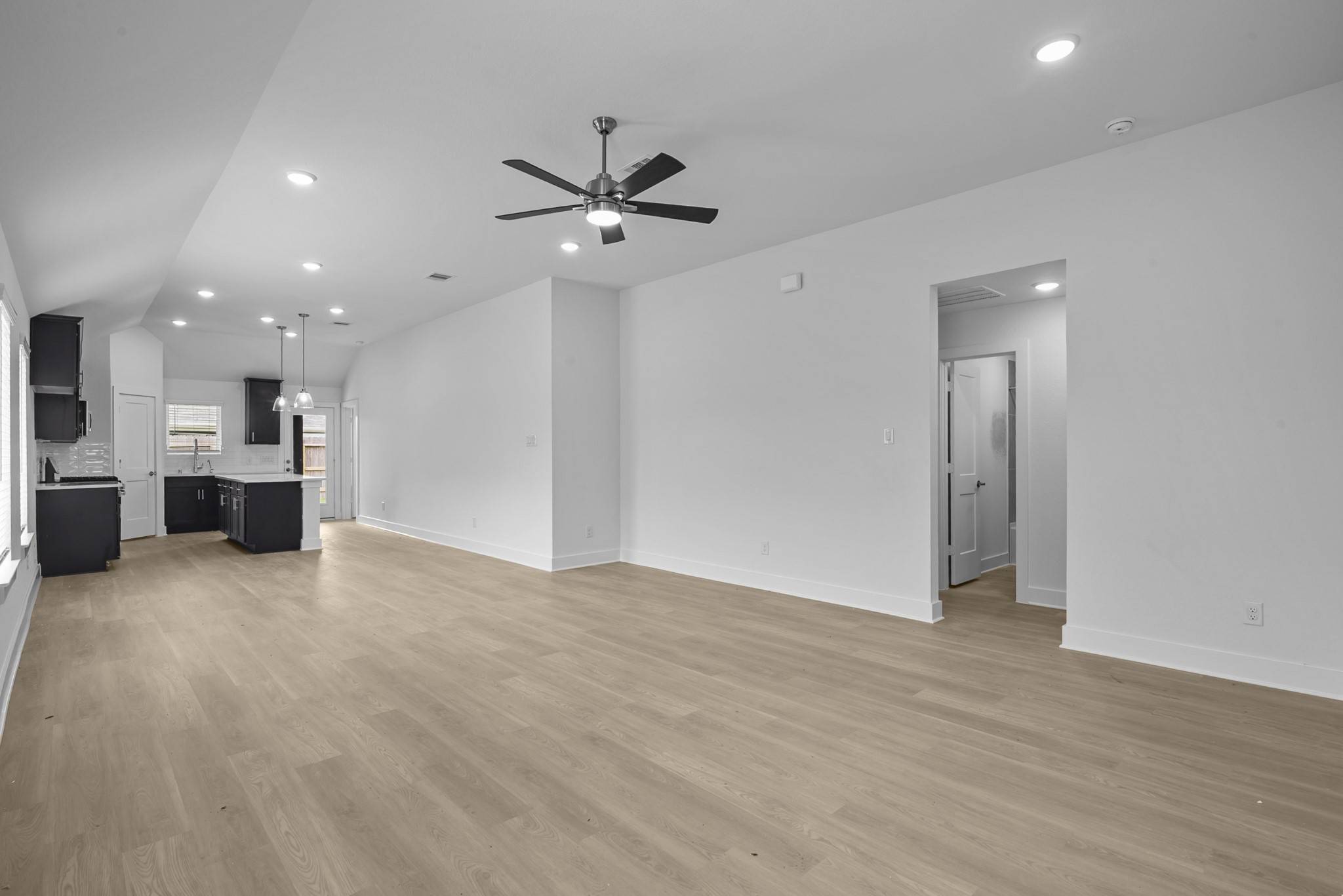 La Marque, TX 77568,26240 Astral WAY