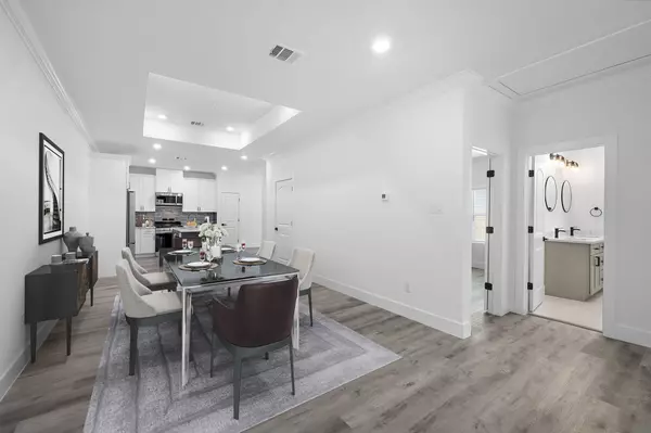 Houston, TX 77011,5807 Texas ST