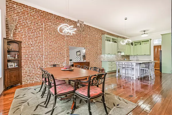 Galveston, TX 77550,1805 Market ST