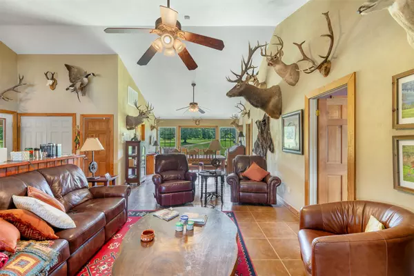 Bedias, TX 77831,200+/- AC Fm-2620