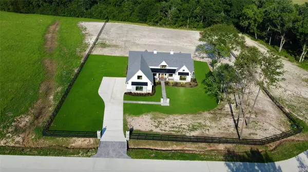 15457 Highlander CT, Montgomery, TX 77356