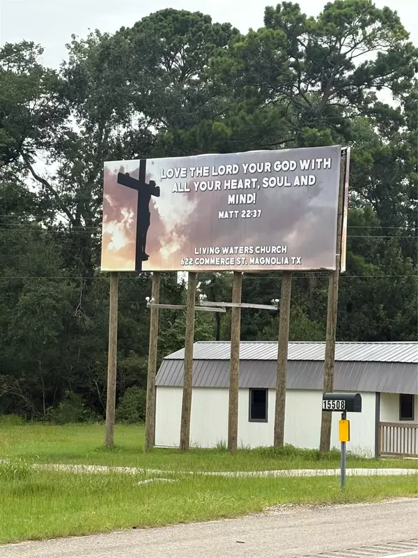 Plantersville, TX 77363,15508 Highway 105 E