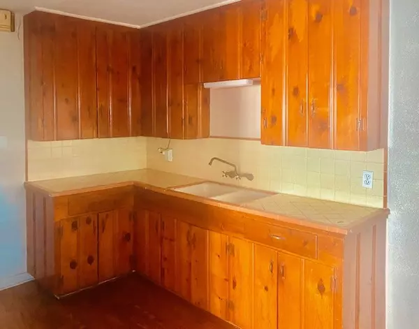 Liberty, TX 77575,1107 Milam ST