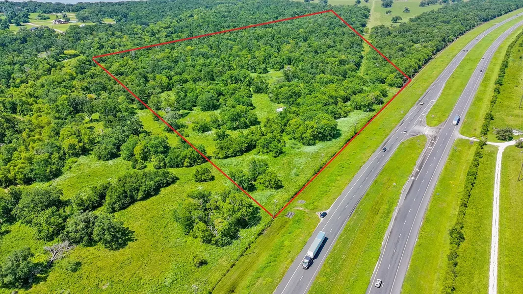 9667 Jimmy Phillips BLVD, Angleton, TX 77515