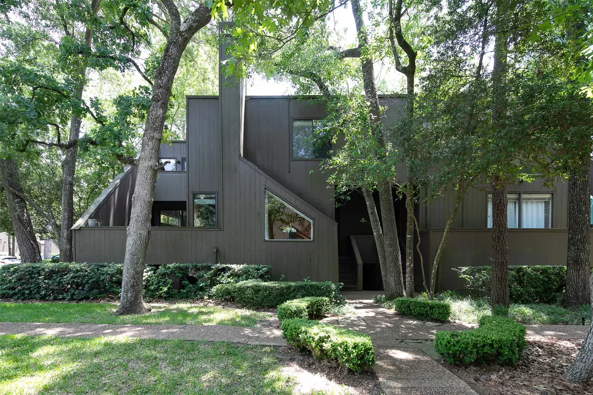 Houston, TX 77024,150 Litchfield LN