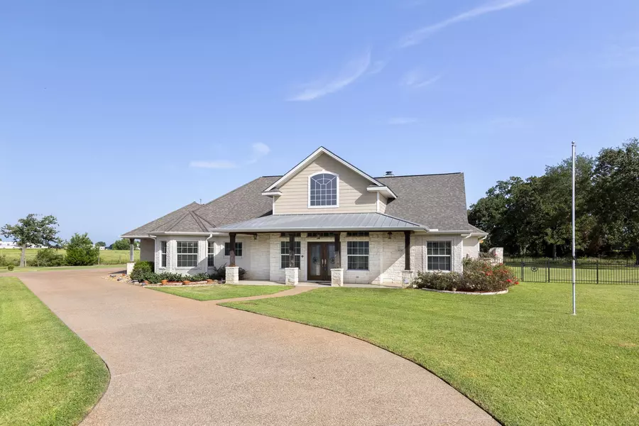 416 Legendary Oaks BLVD, Hempstead, TX 77445