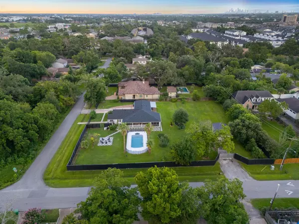 Houston, TX 77080,9115 Poco RD