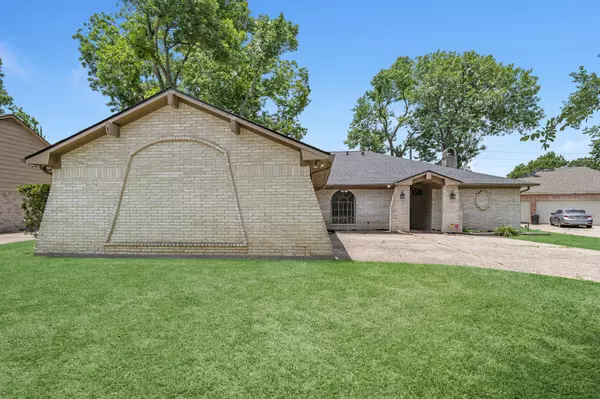 Richmond, TX 77406,1915 Morton League RD