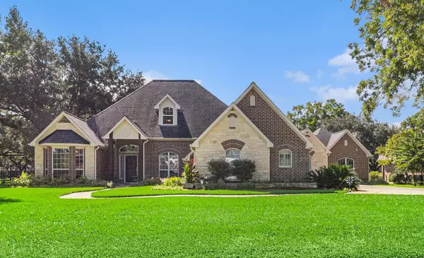 5234 Weston DR, Fulshear, TX 77441