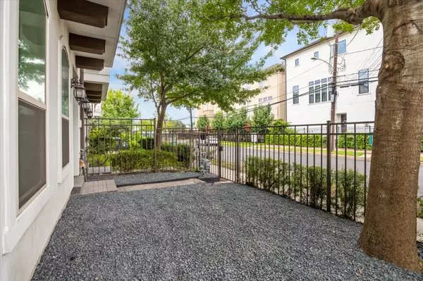 Houston, TX 77004,1813 Wichita ST