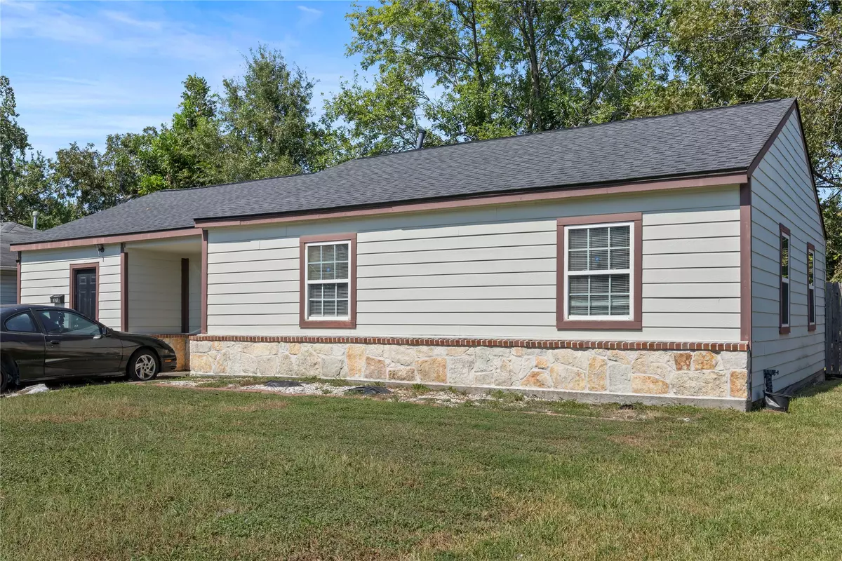 Houston, TX 77048,4817 Airport BLVD