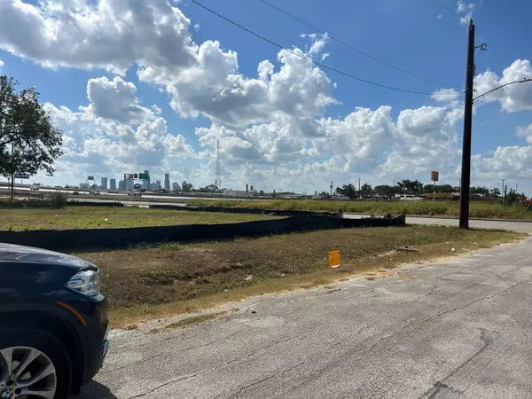 0 Christie ST, Houston, TX 77026