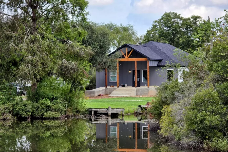 5221 Santo Park RD, Dickinson, TX 77539