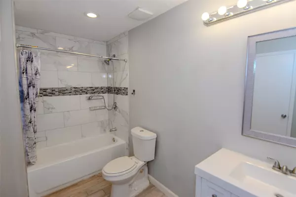 Houston, TX 77071,7838 Duffield LN