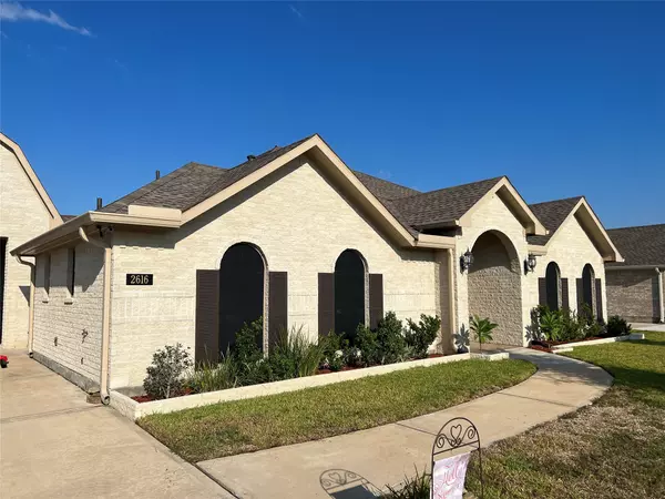 League City, TX 77573,2616 Apache ST