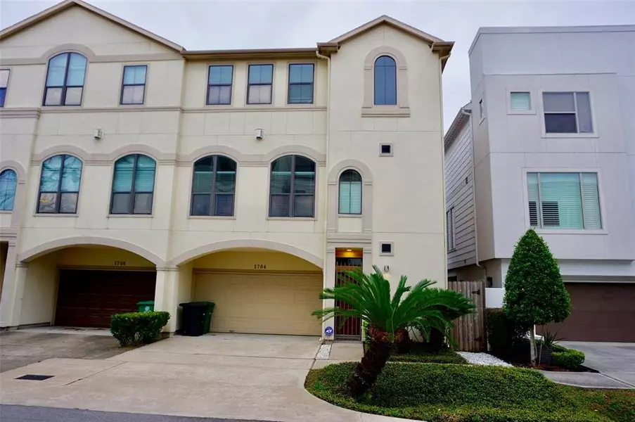 1704 Utah ST, Houston, TX 77007
