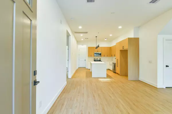 Houston, TX 77022,164 Wallace St #A