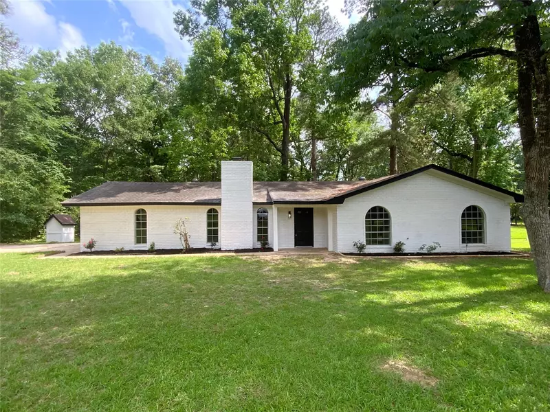 296 KINGS ROW, Livingston, TX 77351