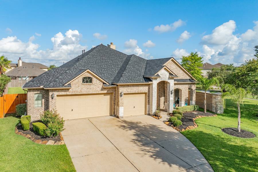 4702 Serrano DR, League City, TX 77573