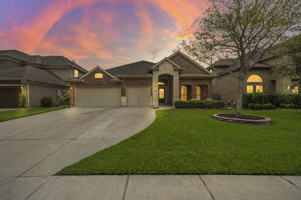 4711 Salinas LN, League City, TX 77573