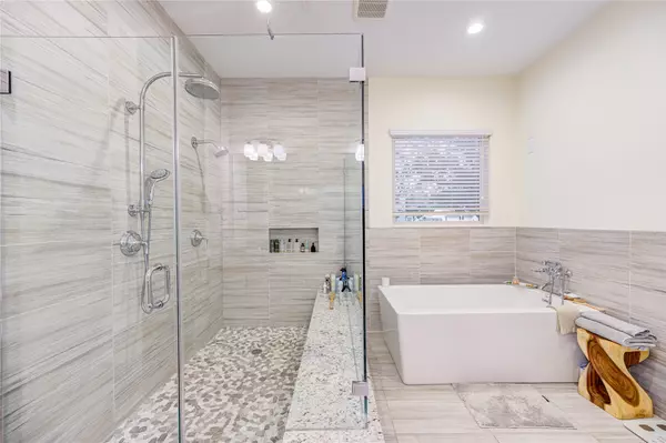 Houston, TX 77018,1709 Ebony LN