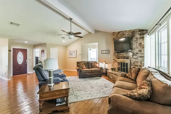 Huffman, TX 77336,231 Loon River DR