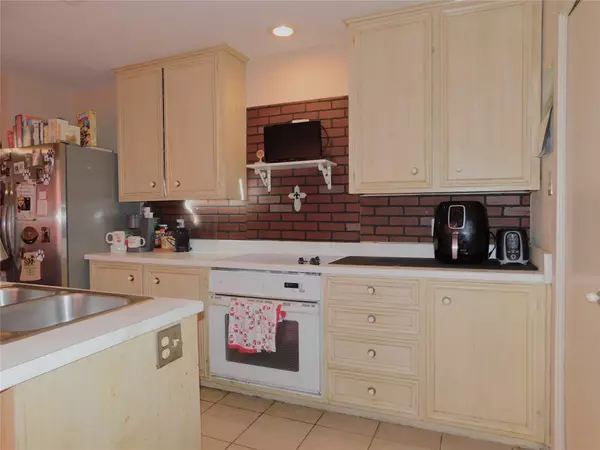 Beaumont, TX 77706,3870 Heatherwood DR