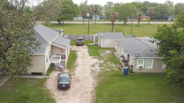 824 2nd AVE N, Texas City, TX 77590
