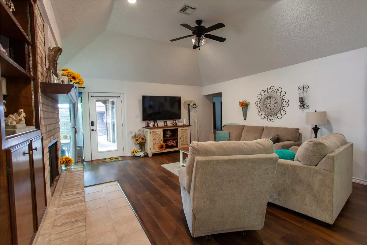 Wharton, TX 77488,222 Mayfair CIR