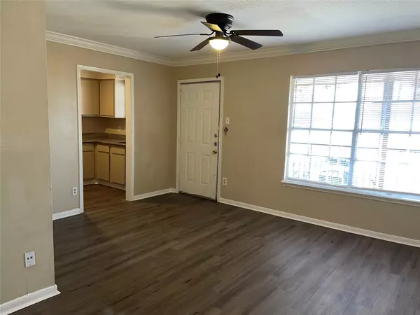 Houston, TX 77048,4710 Airport BLVD #203