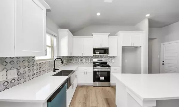 427 Zeus Mountain DR, Crosby, TX 77532