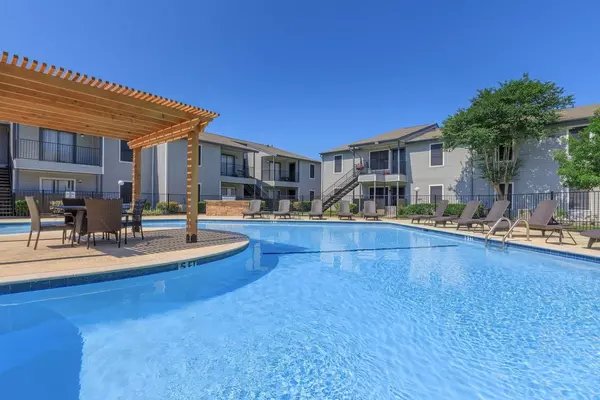 Lake Jackson, TX 77566,420 Garland DR #611