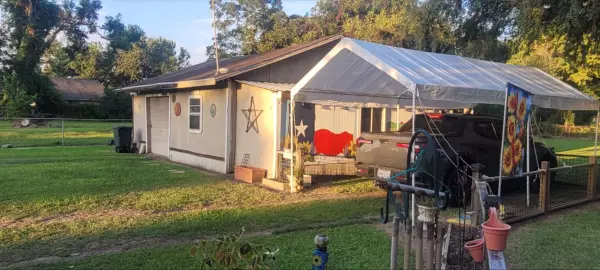 401 Billington ST, Clute, TX 77531
