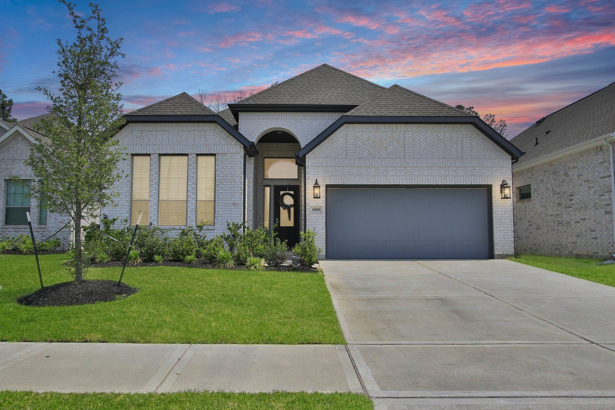 1919 Hickory Grove LN, Tomball, TX 77375