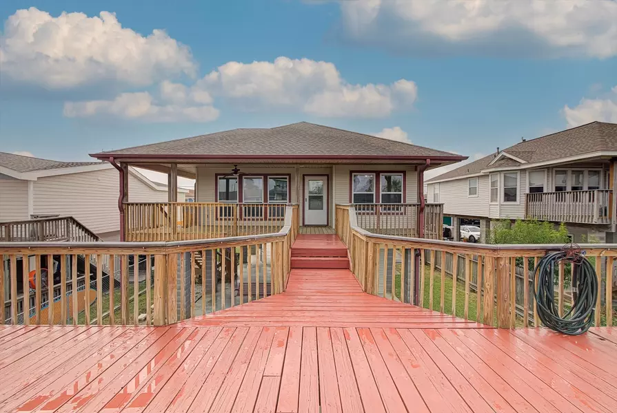 721 Marlin ST, Bayou Vista, TX 77563