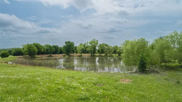 6509 Randermann RD, Brenham, TX 77833