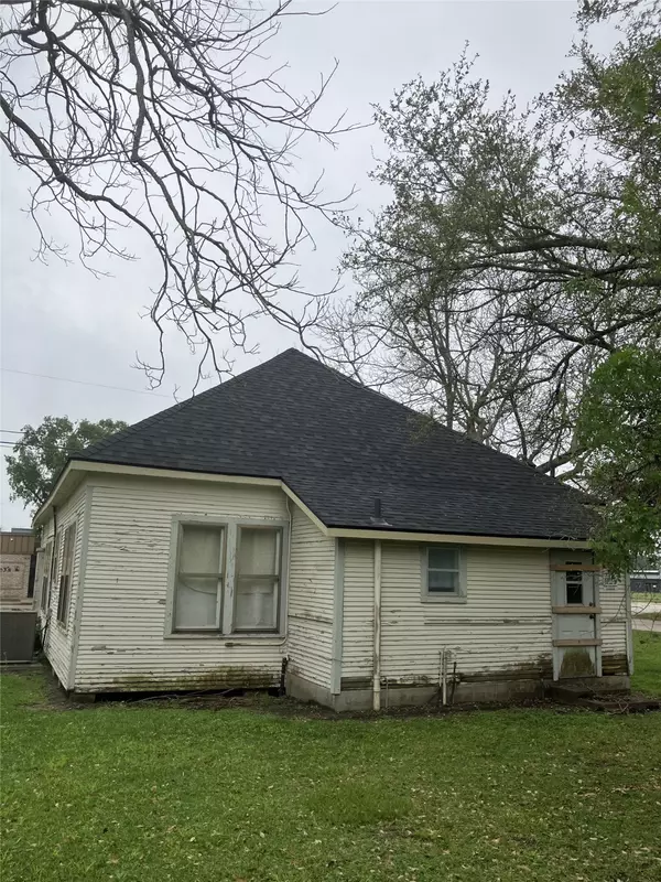 Bay City, TX 77414,1401 8th ST