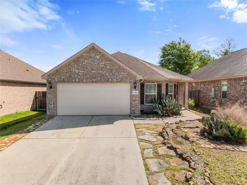 15918 Gaia WAY, Crosby, TX 77532