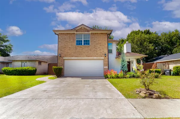 2722 S Belgravia DR, Pearland, TX 77584
