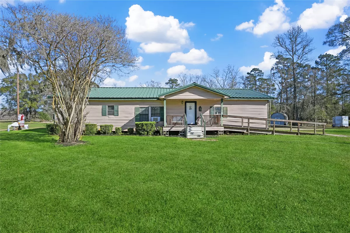 Liberty, TX 77575,955 County Road 133