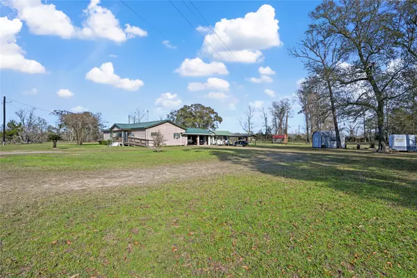 Liberty, TX 77575,955 County Road 133
