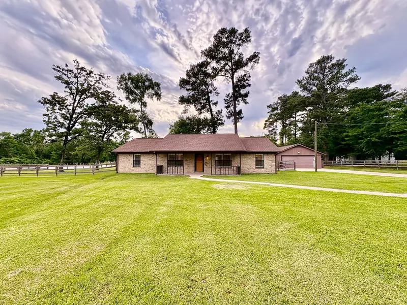 163 Hadley Creek Bend, Huntsville, TX 77320