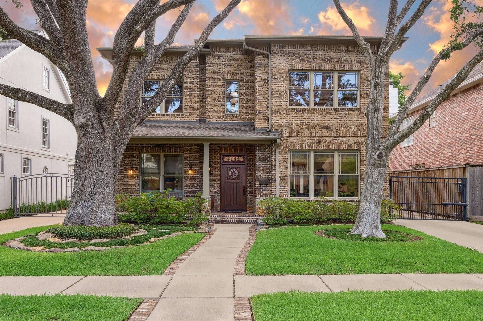 4132 Coleridge ST, West University Place, TX 77005