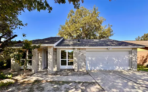 11703 Cliveden DR, Houston, TX 77066